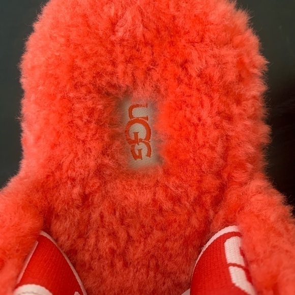 Ugg WOMENS FLUFF YEAH SLIDE SLIPPER SIZE 9 NEW AUTHENTIC - Picture 4 of 6